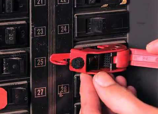 原裝瑪斯特鎖Masterlock Grip Tight? 493BMCN斷路器開(kāi)關(guān)安全鎖具上鎖掛牌項(xiàng)目推薦